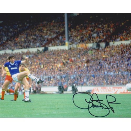 Graeme Sharp Signed 8x10 Everton 1984 Cup Final Photo