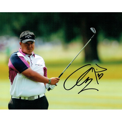 Kiradech Aphibarnrat Signed 8x10 Golf Photograph