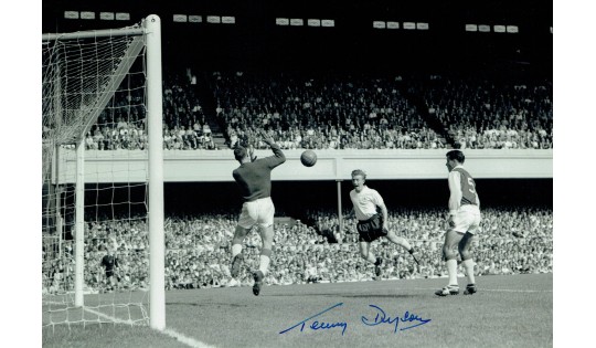 Terry Dyson Signed 1960s Spurs 8x12 Photograph