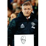 Ole Gunnar Solskjaer Signature With a Manchester United 12x8 Photograph