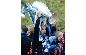 Roberto Di Matteo Signed 8x10 Champions League Photo