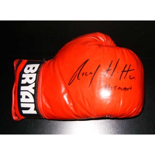 Ricky 'The Hitman' HATTON signed 10oz Boxing Glove!