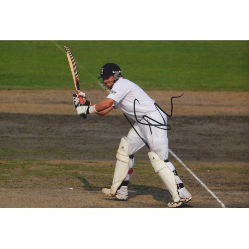 Ian Bell England 2013 Ashes Hero Signed 8x12 Photograph