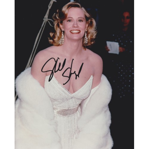 Cybil Shepherd Signed 8x12 Photograph