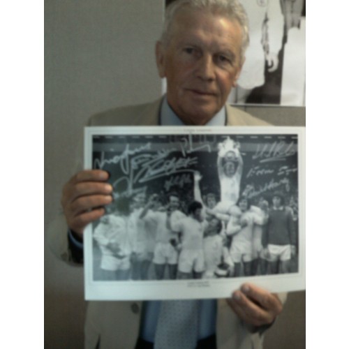 Leeds Utd Signed 1972 FA Cup 12x16 Photograph Signed By 9