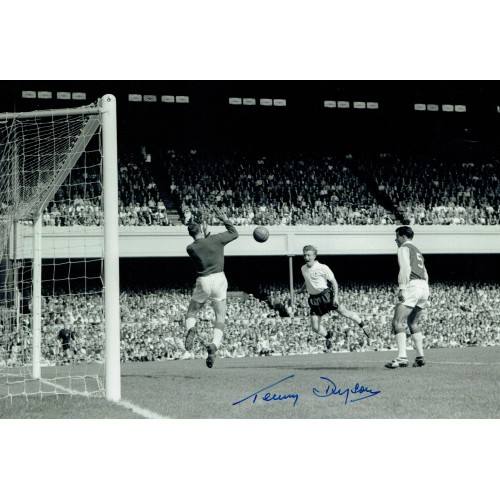 Terry Dyson Signed 1960s Spurs 8x12 Photograph