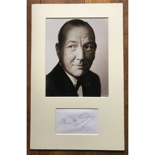 Noel Coward Signature Mounted With Photograph