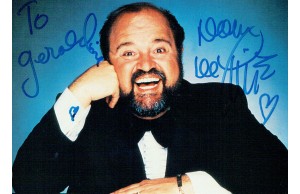 Dom Deluise (1933-2009) Signed 4x6 inch Photograph