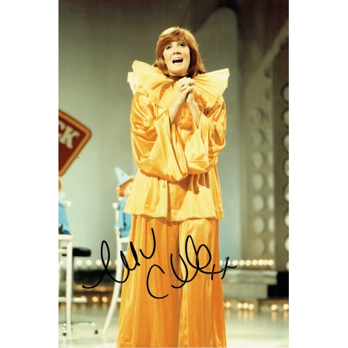 Cilla Black Signed 8x12 Music Photograph