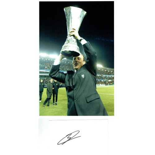 Rafael Benitez Signature Cup Winner 8x12 Photograph