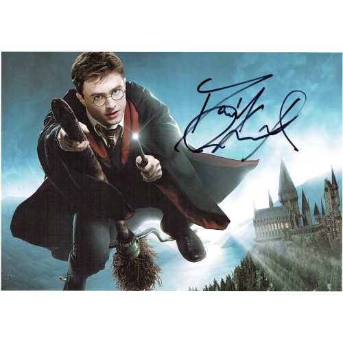 Daniel Radcliffe Signed 8x12 Harry Potter Photograph