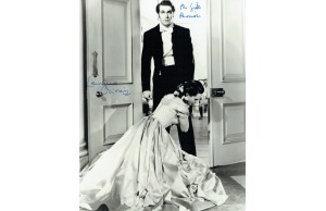 Laurence Olivier Signed & Dedicated Pride & Prejudice Film 10 x 8 Photograph 