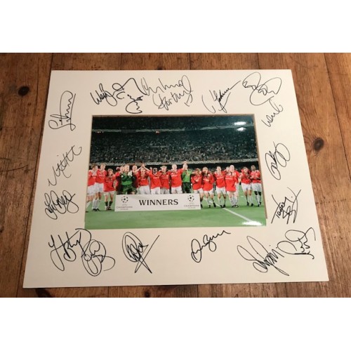 Manchester Utd Mount Signed By 18 Players From The 1999 Treble Winning Squad