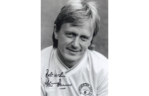 Peter Barnes signed Manchester City 8x12 Photo