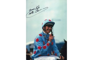 Willie Carson signed Horse Racing Jockey 8x12 Photo
