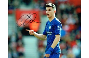 Mason Mount Signed 8 x 10 inch Chelsea FC Photograph