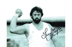 Geoff Capes Signed 10 x 8 Inch Photograph